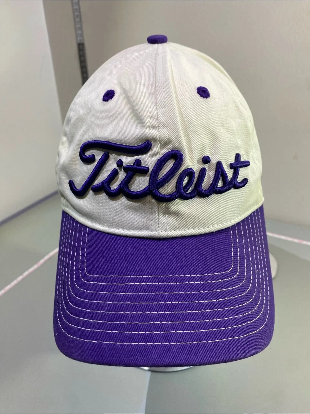 Titleist Pro V1 Golf White and Purple Embroidered Logo Cap Hat Unisex